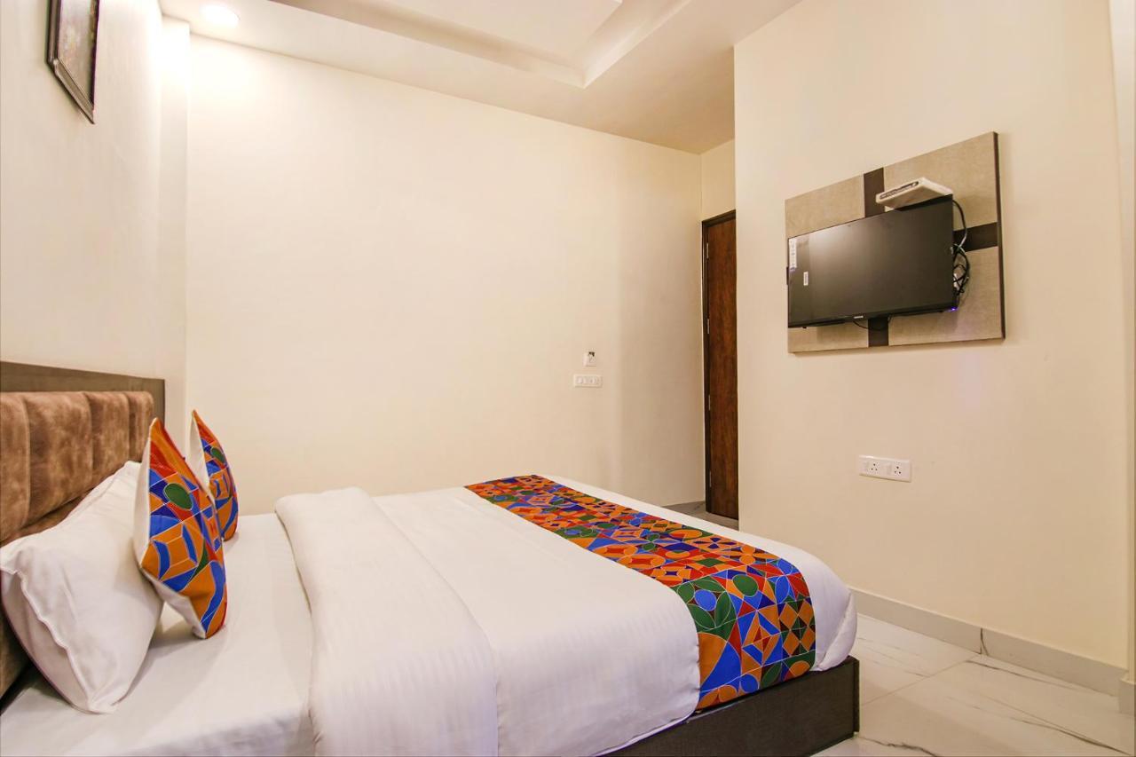 Fabhotel Aryan Grand Amritsar Buitenkant foto