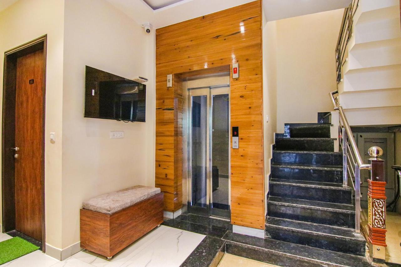 Fabhotel Aryan Grand Amritsar Buitenkant foto