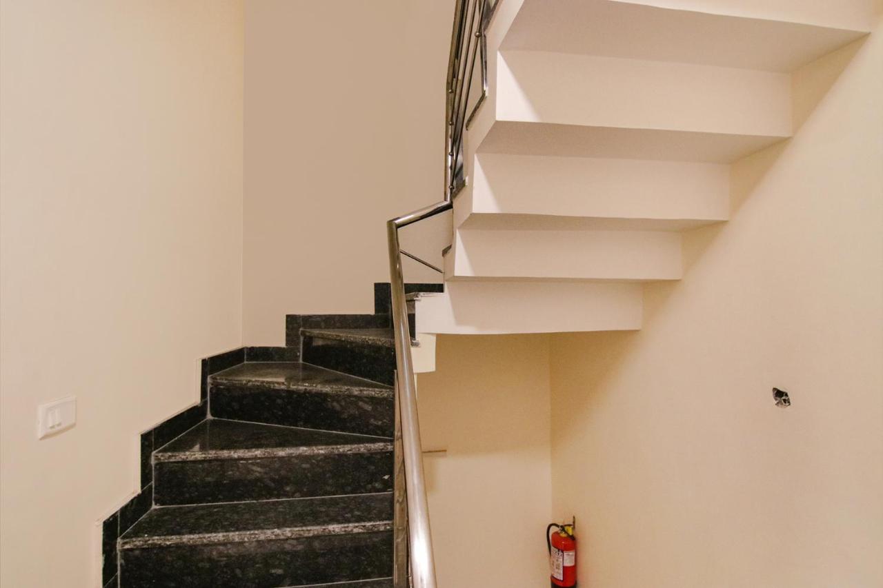 Fabhotel Aryan Grand Amritsar Buitenkant foto