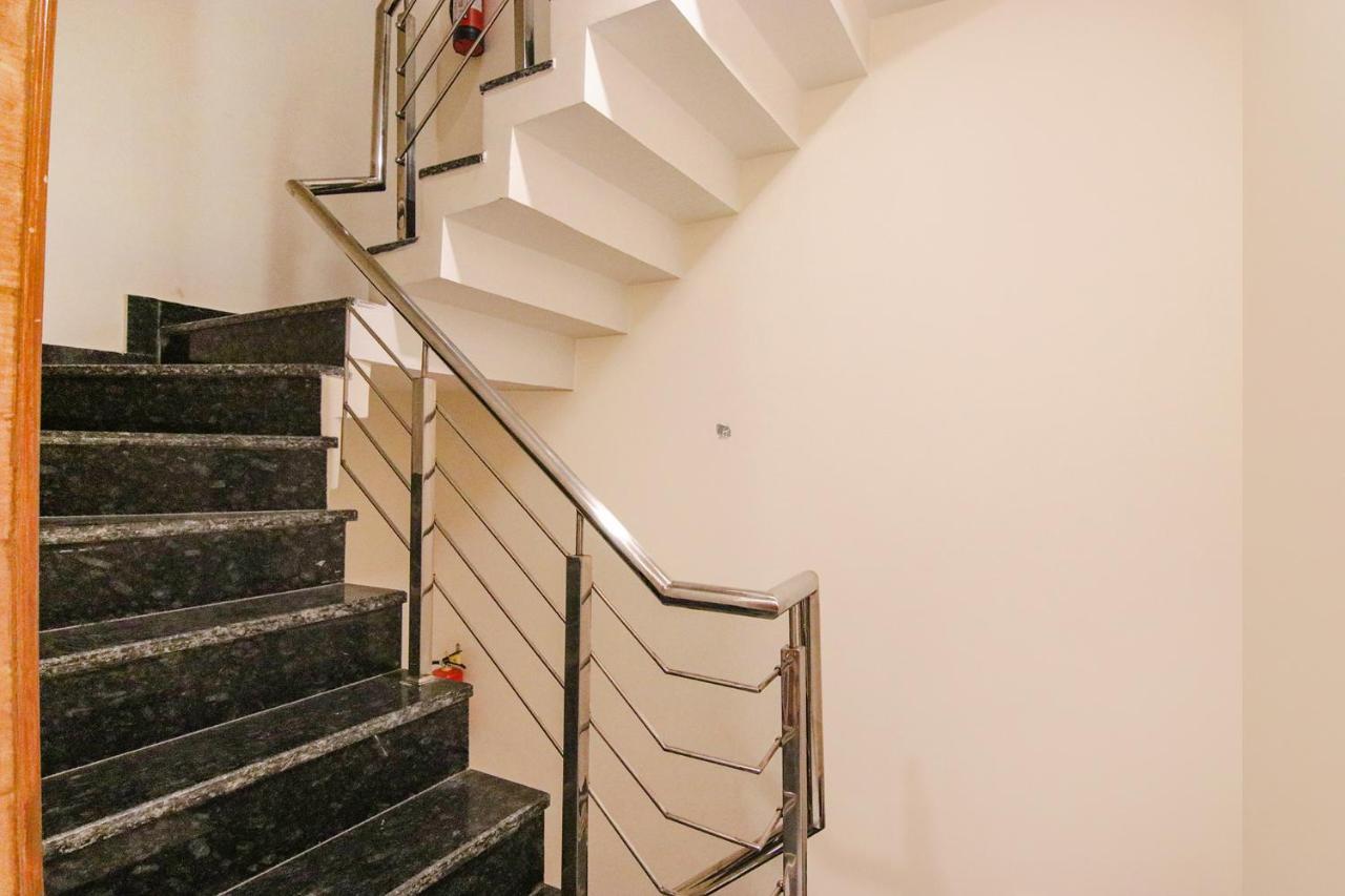 Fabhotel Aryan Grand Amritsar Buitenkant foto
